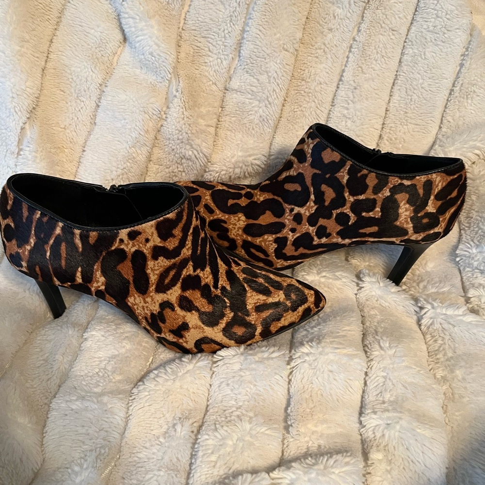 Jungle print Antonio Melanie pumps size 7.5
